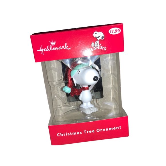 Hallmark Snoopy Christmas Ornament - Picture 2 of 12